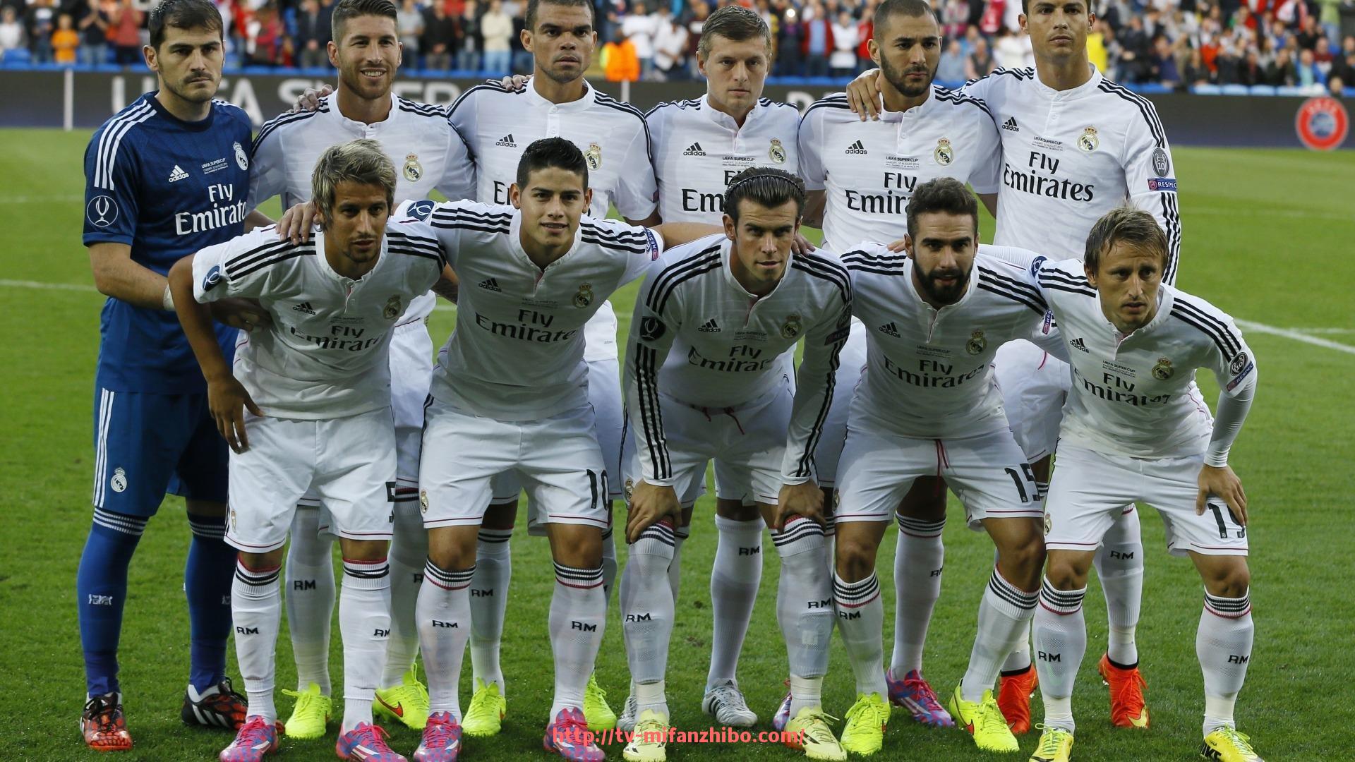 秘饭直播-莱万多夫斯基在德甲球队的成员及成就